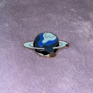 Teal & Blue Saturn Planet Metal & Enamel Decorative Pin